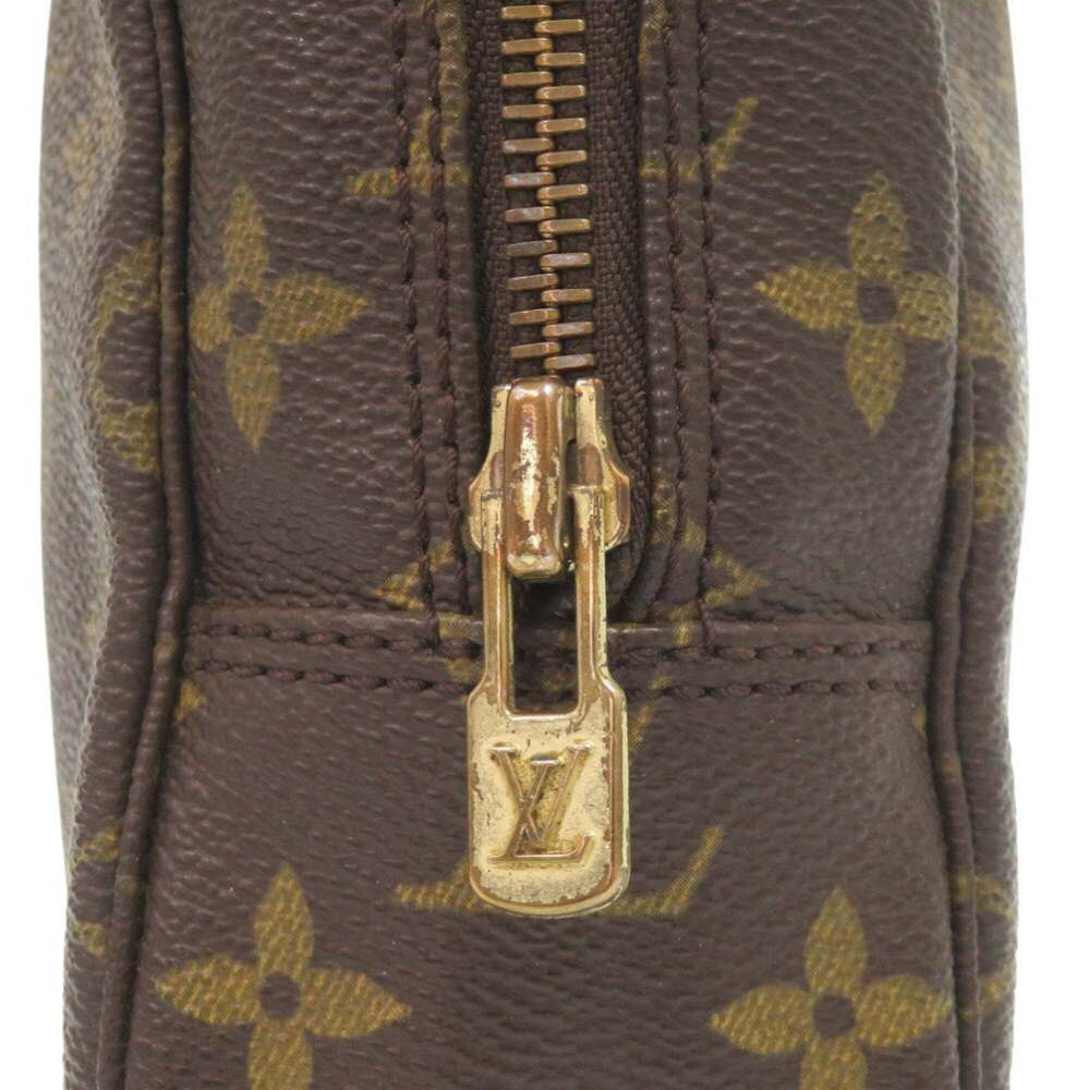 LOUIS VUITTON Authentic Brown Monogram Pouch - Picture 7 of 9